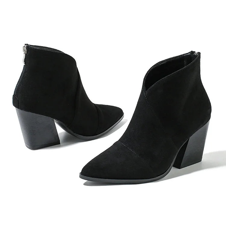 POINTED ANKLE BOOT WITH PREMIUM EFFECT
