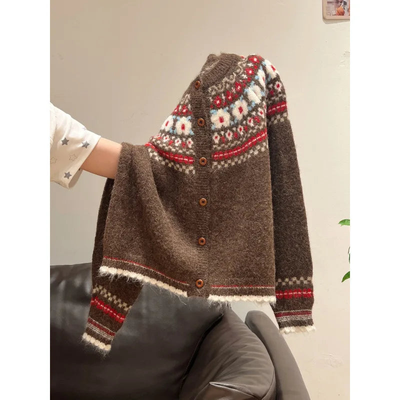 Sarah - Retro Knitted Sweater round Neck Cardigan Winter